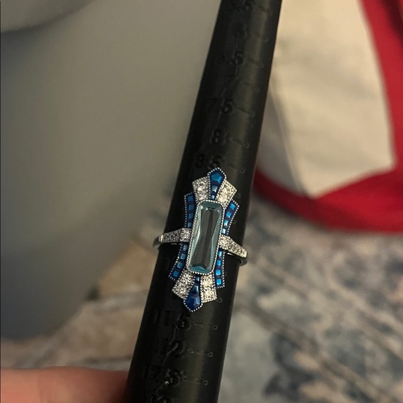 Jewelry - Elegant Blue and Silver Ring